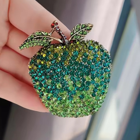 Betsey Johnson Green Blue Apple Brooch - Picture 6 of 8